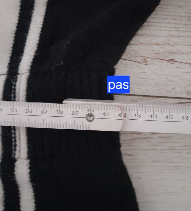 Ciepła sukienka dzianinowa na zimę długa