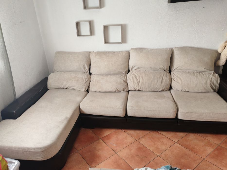 sofá de 4 lugares com chaise longue