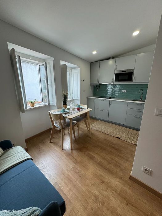 Estúdio remodelado (3min Metro Rossio / Praça Figueira)