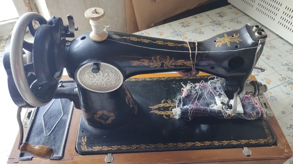 Швейная машинка ПМЗ