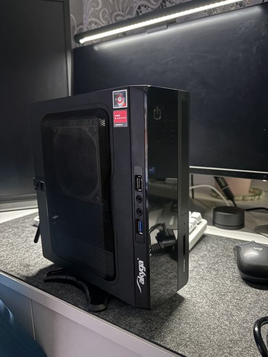 Mini PC A520M-ITX/AC Akyga AK-101-01 Ryzen 5600g 32GB RAM 3600Mhz CL18
