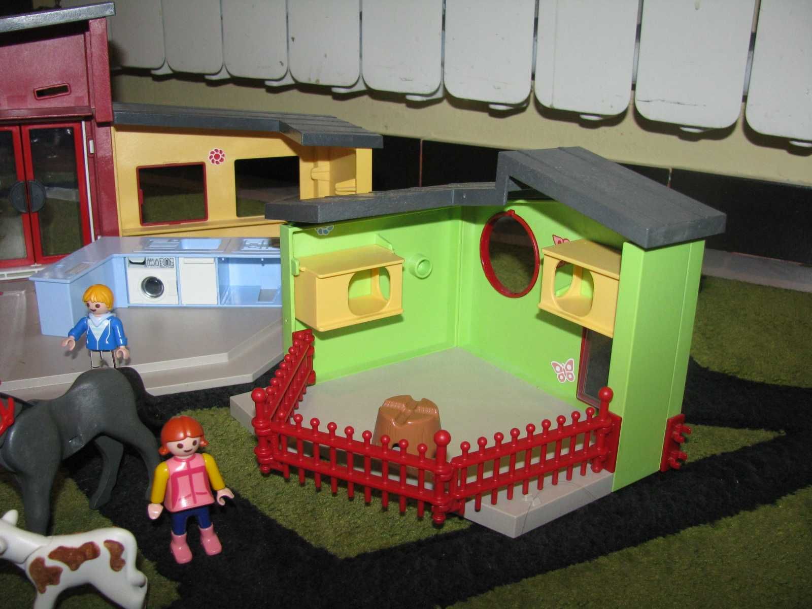 Duży zestaw playmobil, lecznica, zwierzątka