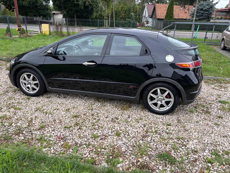 Honda civic UFO gen 8 1.8 benzyna lpg