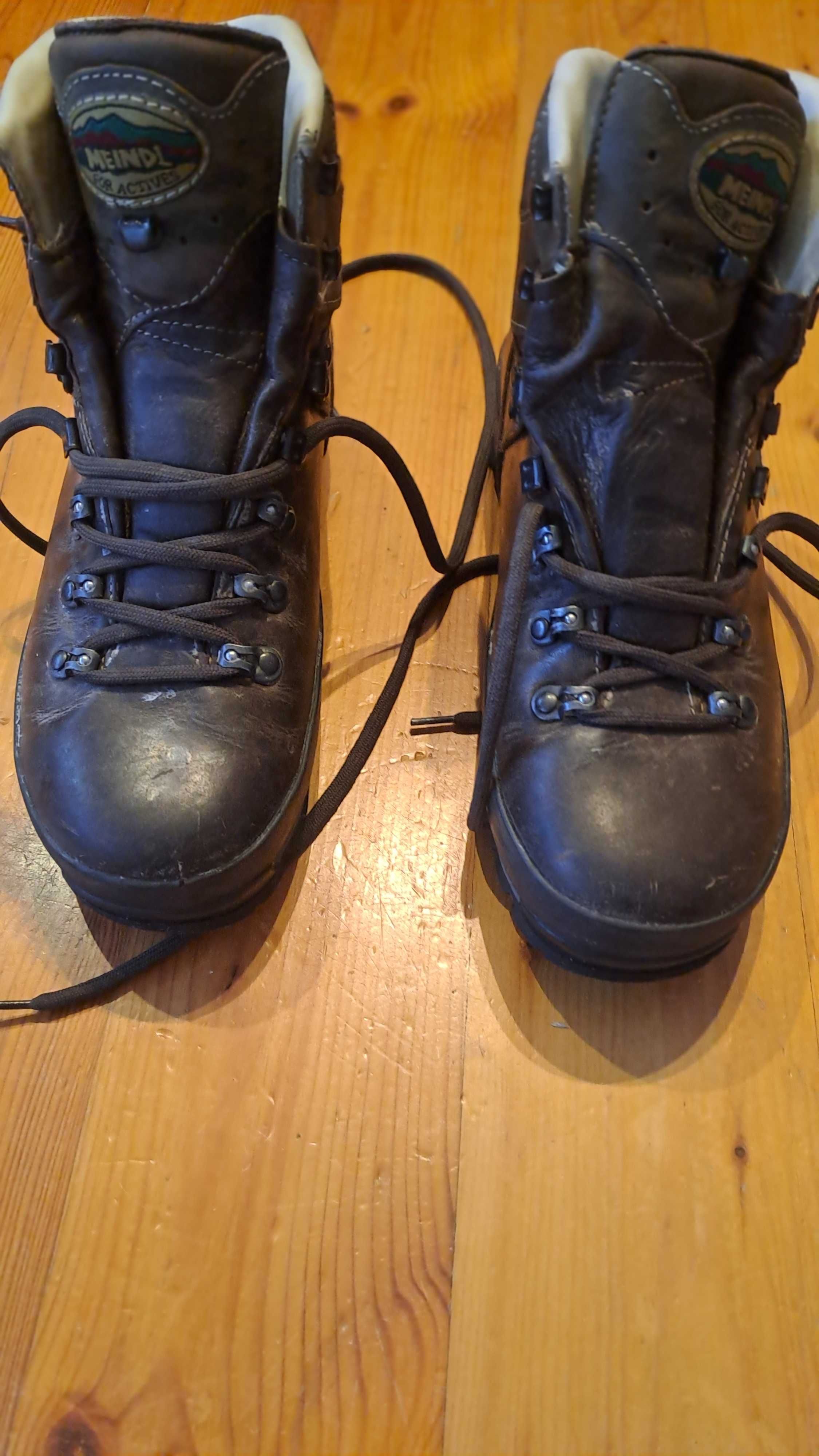 Buty Meindl Borneo 2 MFS rozmiar 7 1/2 czyli 41 1/2