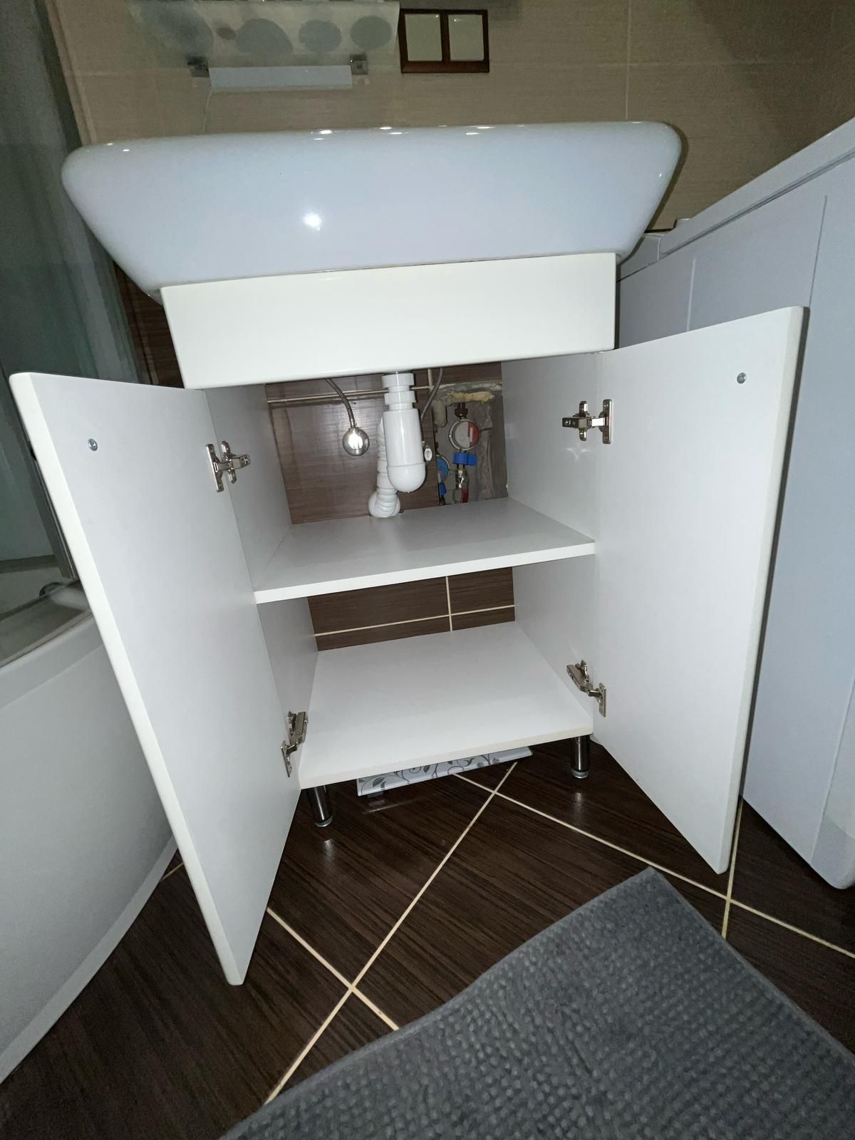 Meble łazienkowe