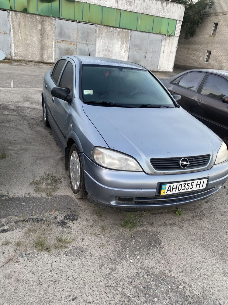 Автомобиль Opel Astra G 2005