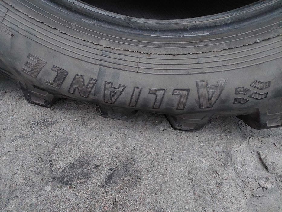 600/65R38 Alliance J1556