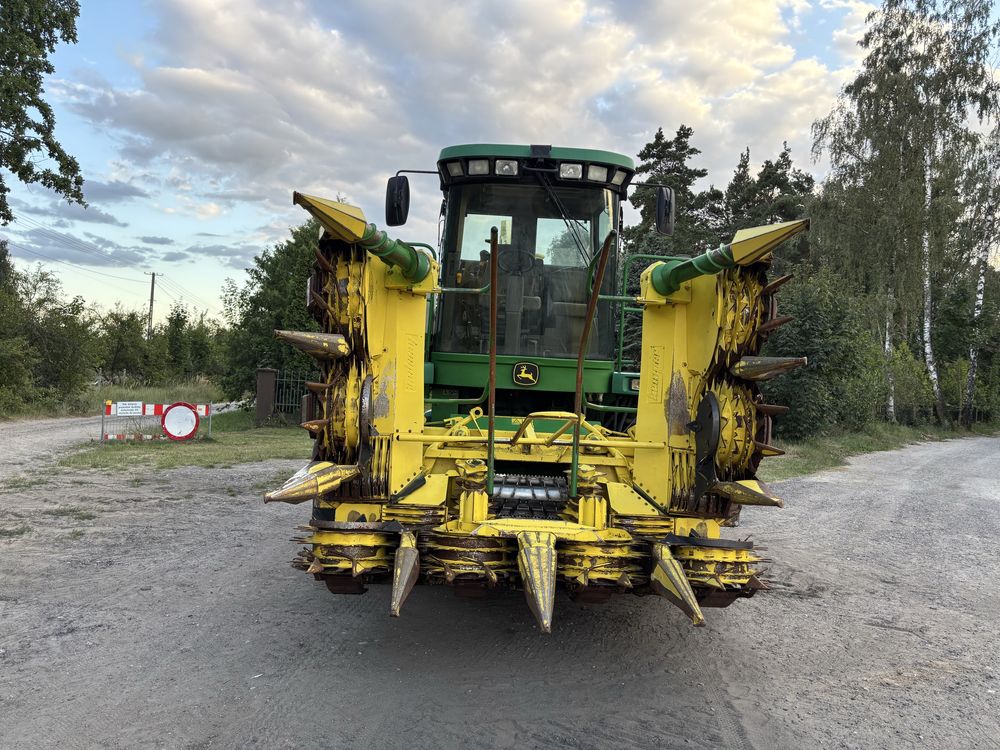 Sieczkarnia john deere 7300 zprzystawką
