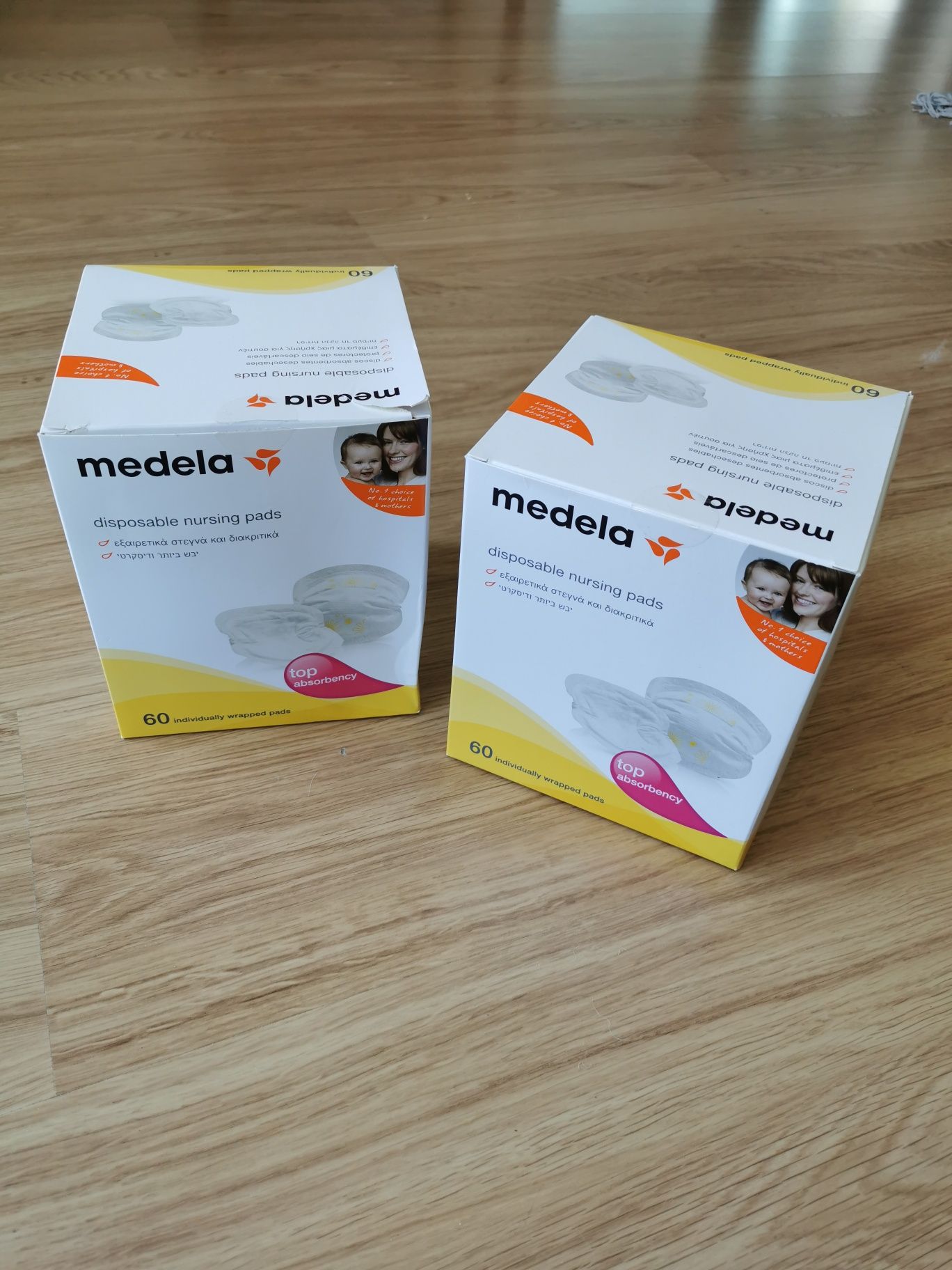 Bomba de amamentação Medela Swing + kit armazenamento