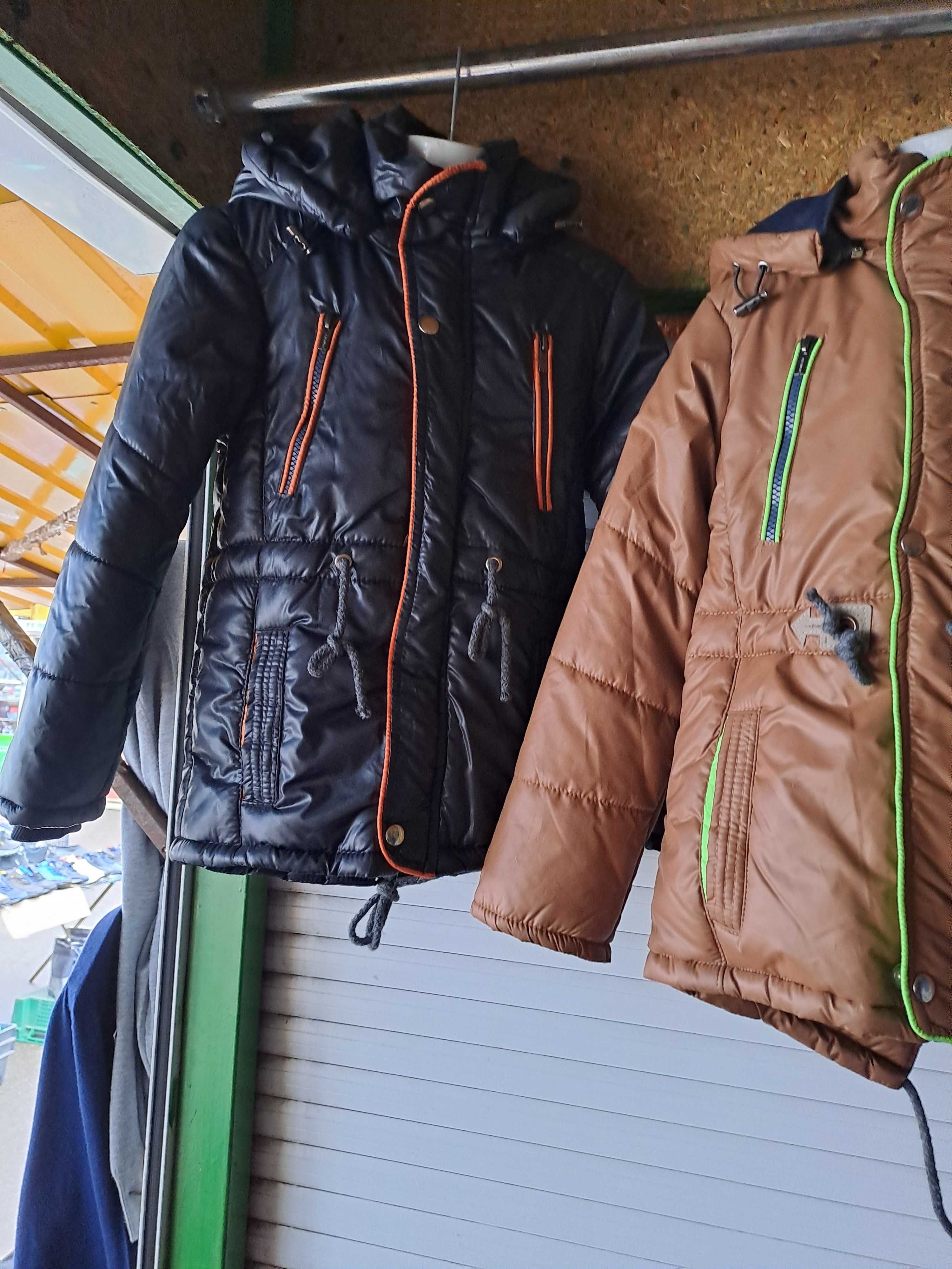 Продам дитячі курточки осінь і зима