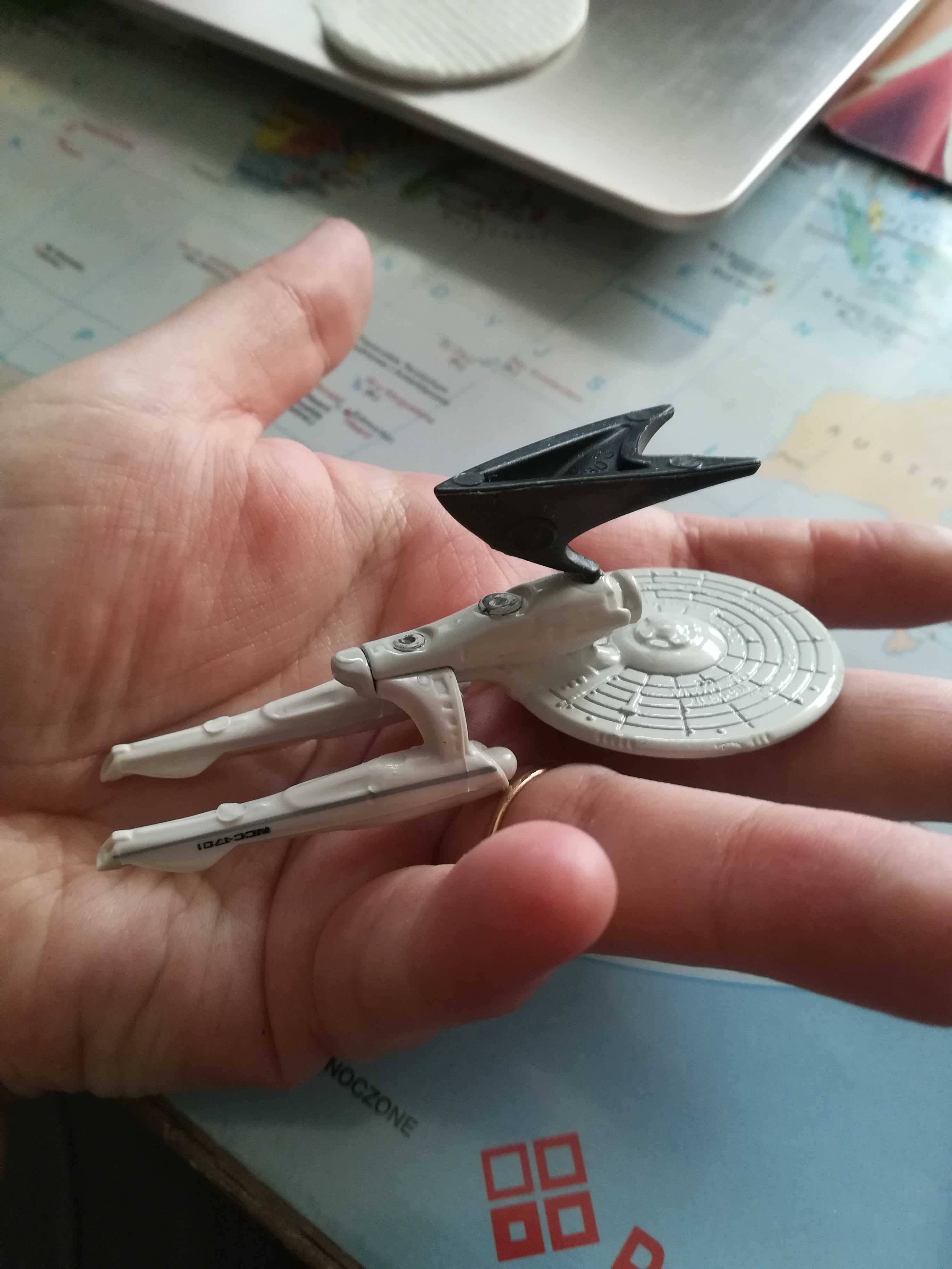 Figurka Hot Wheels Star Trek - Enterprise NCC-1701