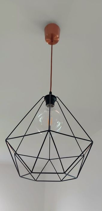 Lampy wiszące Ikea z żarówkami