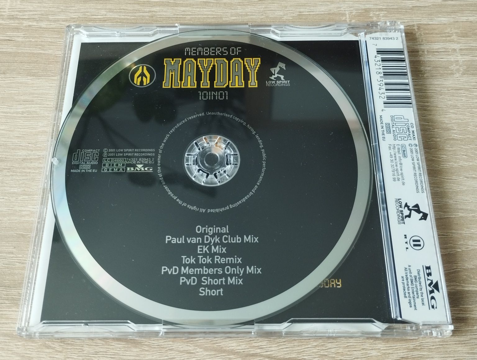 Members of Mayday – 10 In 01