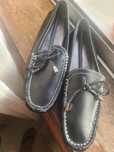 Sapatos pretos de senhora