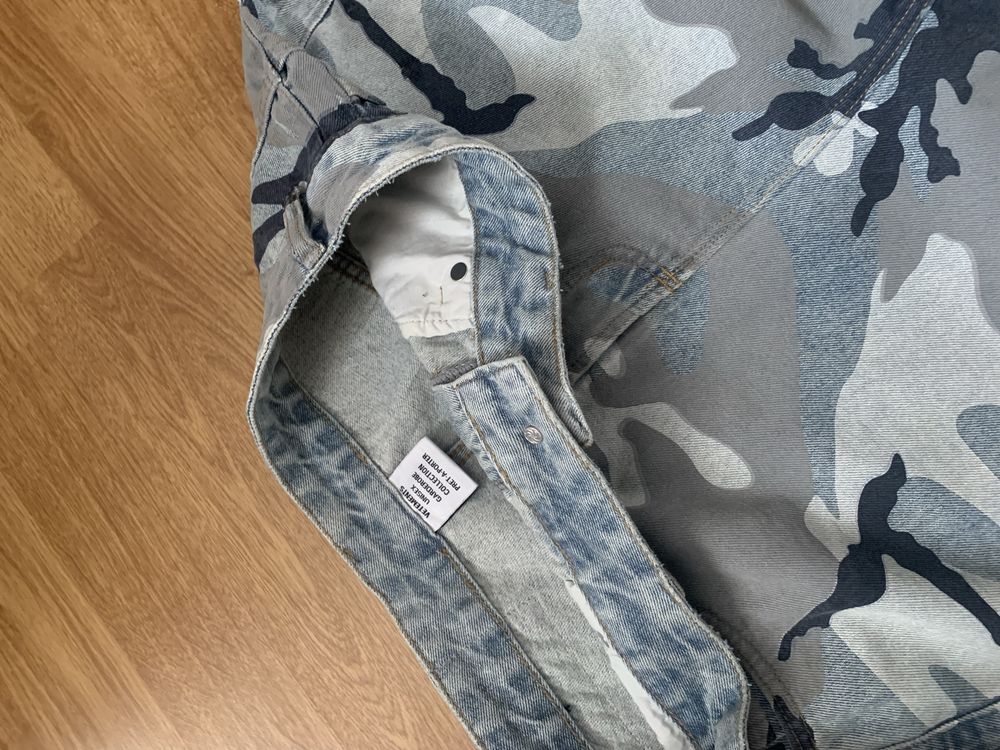Джинсы vetements