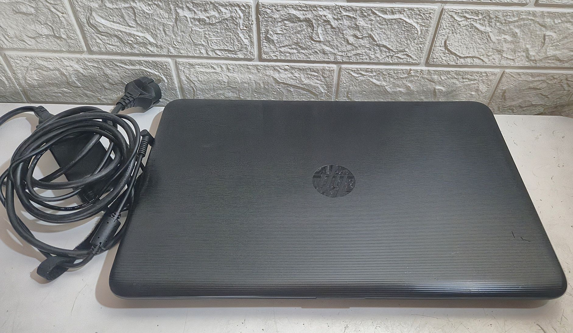 HP 15 intel i7/ SSD/ 8GB RAM bom estado