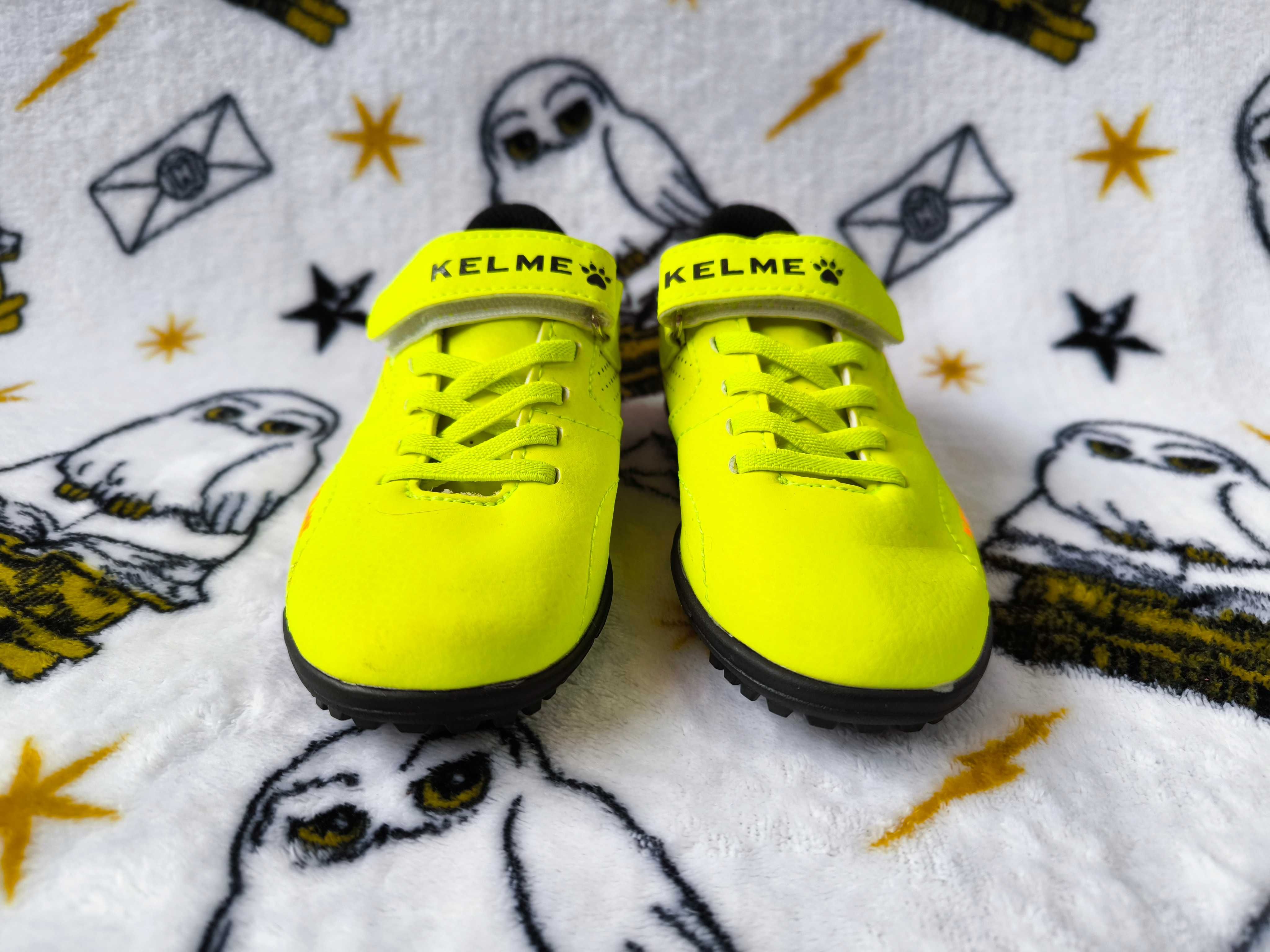 Сороконіжки футбольні дитячі на липучці KELME, р.28, 17,5 см