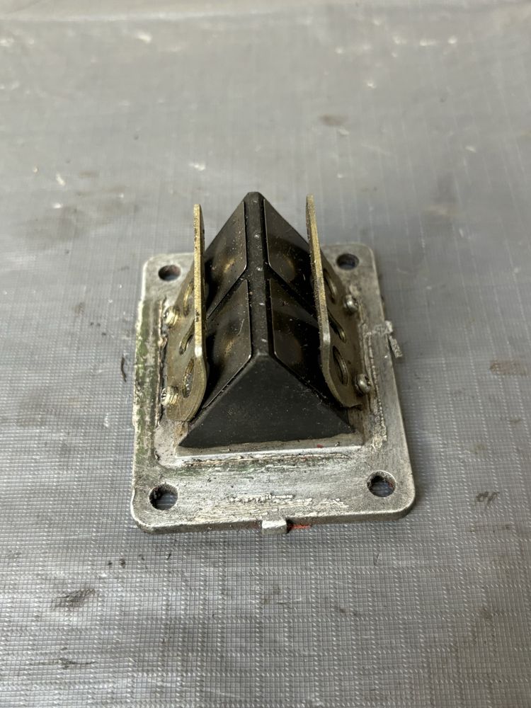 Zawór membranowy membrana YAMAHA DT125 Lc
