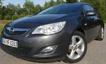 Opel Astra mały przebieg 126000 klima, grzane fotele i kierownica do jazdy