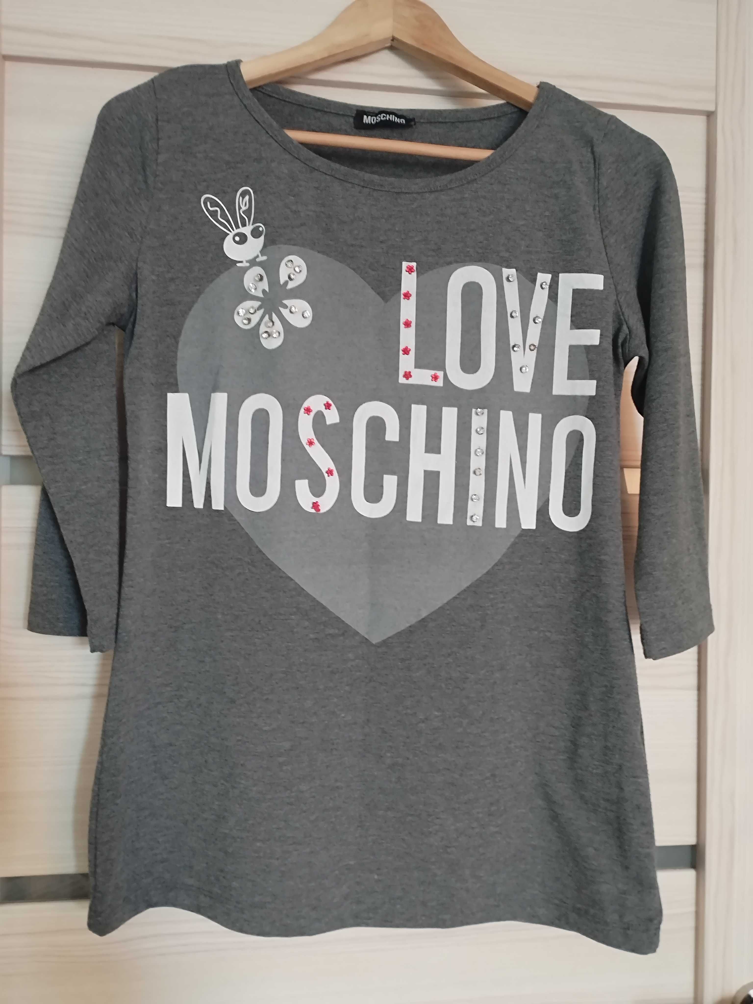 Koszulka z napisem Moschino. Love