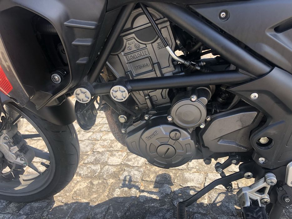 Benelli TRK 251 ano 2022