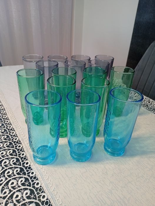 Zestaw 16 szklanek Frugo