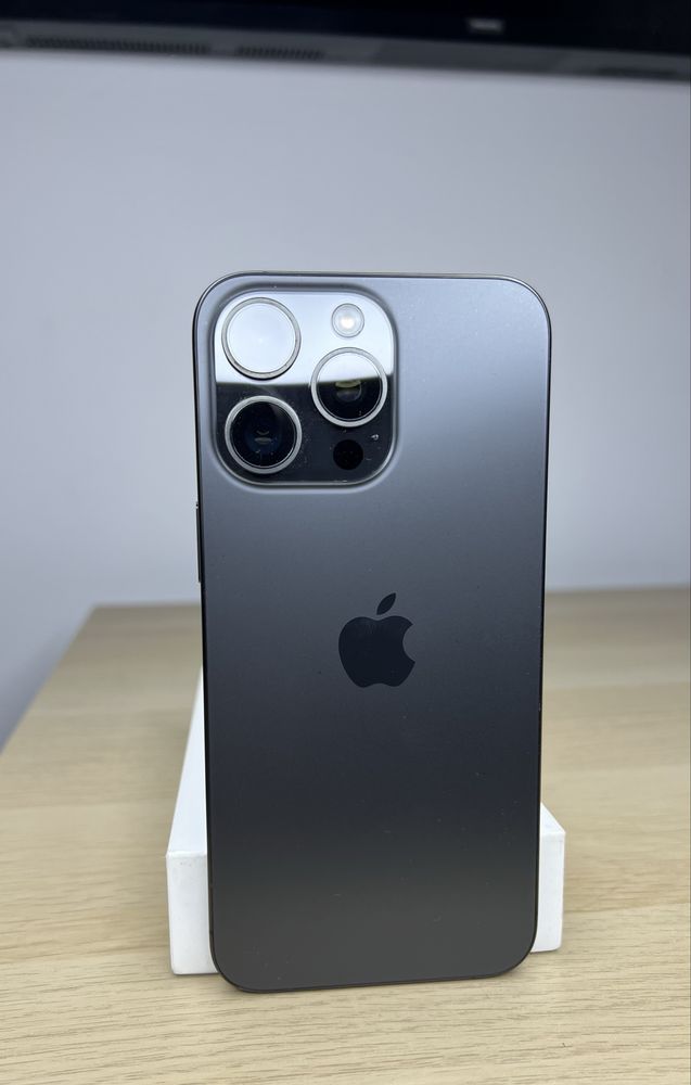 Iphone 15 pro max 256gb black 92% bateria