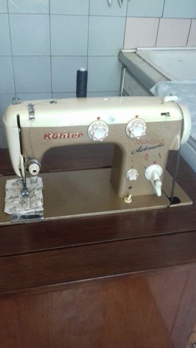 Продаю швейную машину " KÖHLER" с ножным приводом