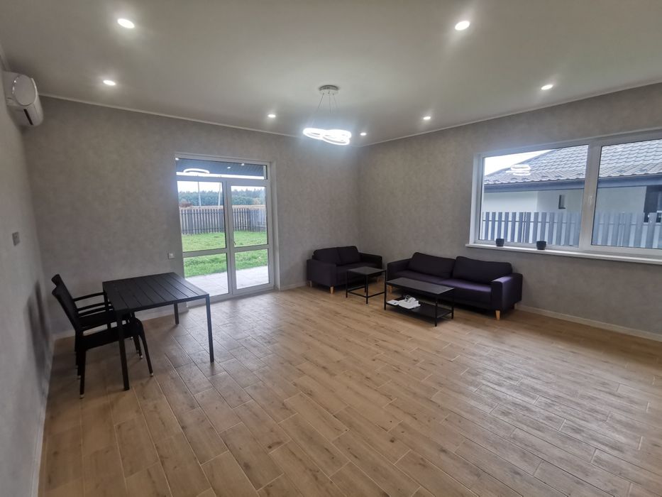 Дом с ремонтом, коттеджный городок в лесу, Sky Park, Гнедин