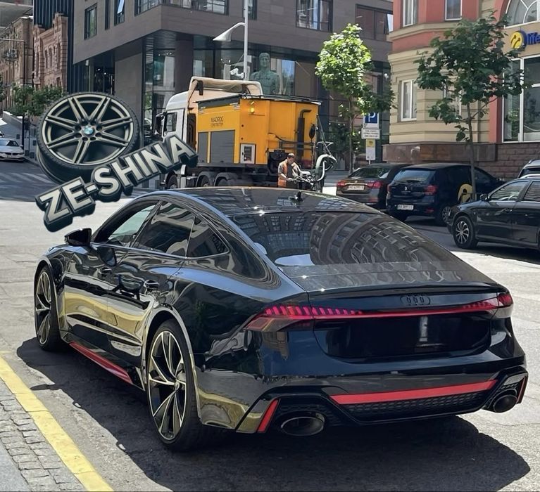 Диски R22 AUDI RS7 RS6 SQ7 Q7 Q8 SQ8— V-Spoke Design