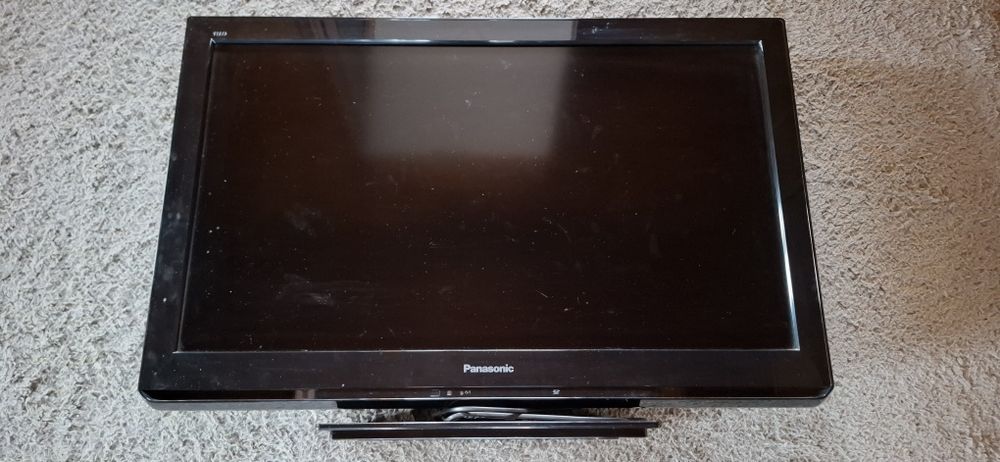 Panasonic 32 ' LCD TV