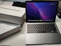 Piękny Laptop Macbook Air z 2022 8 GB / 256 GB Jak nowy + pudełko