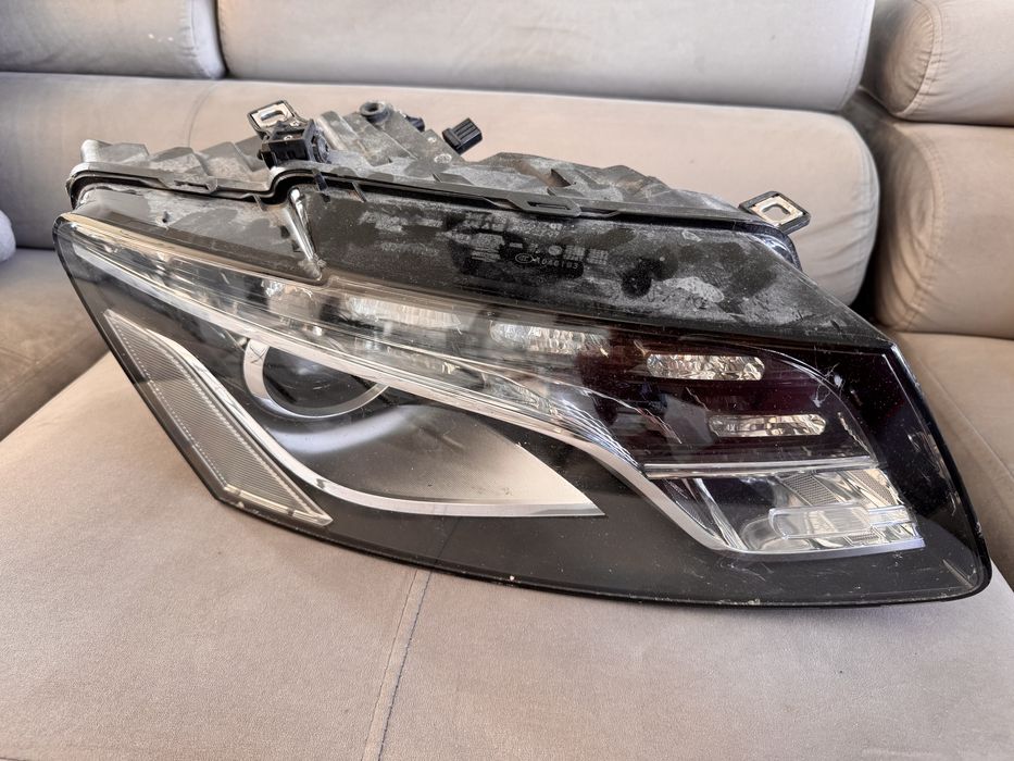 Reflektor lampa Audi Q5 prawa