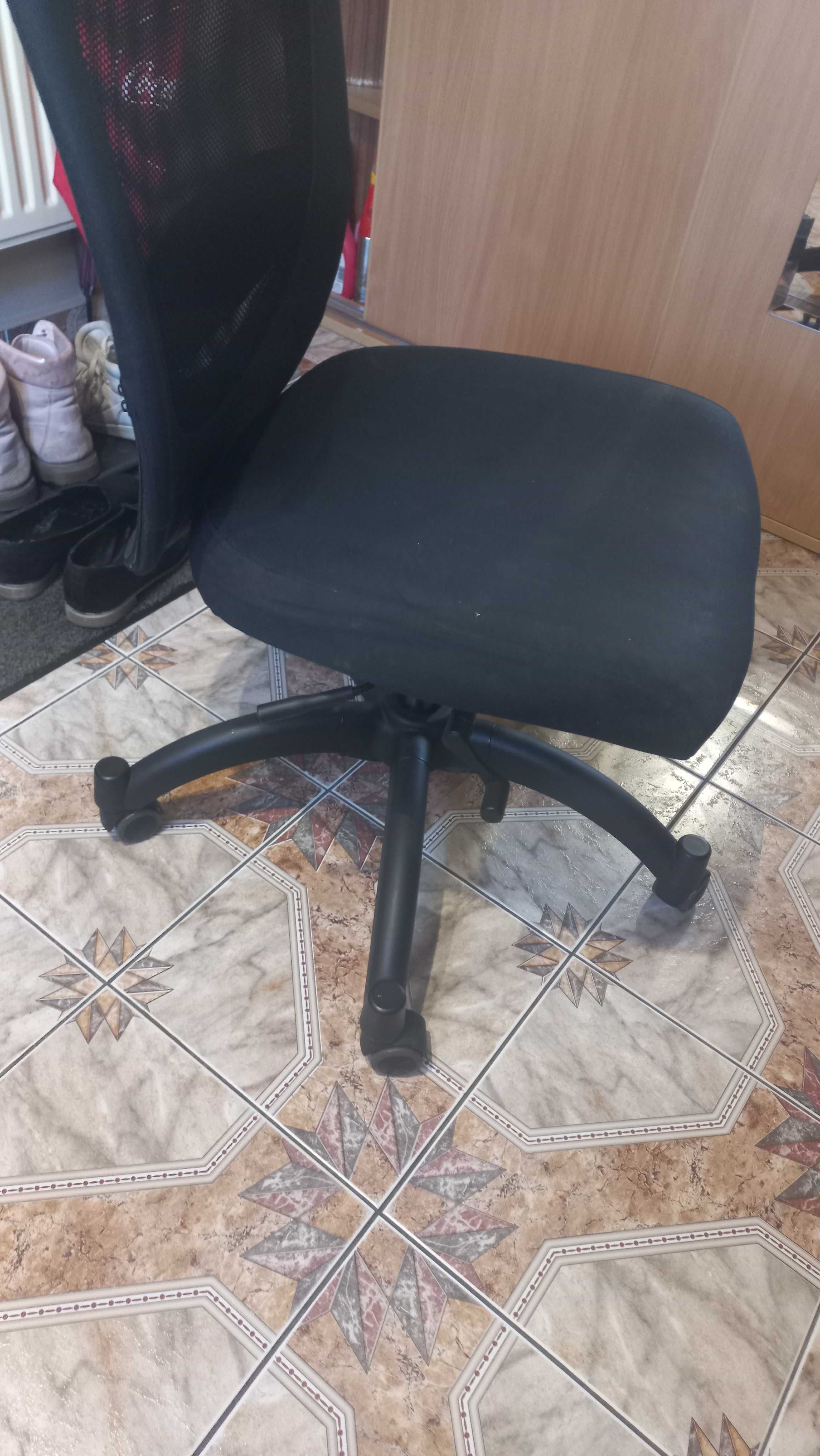 krzesło biurowe używane