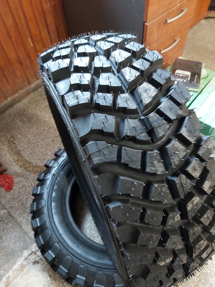 Opony Terenowe 225/70 R15 Ranger Grip 4x4 Wzór Sahara