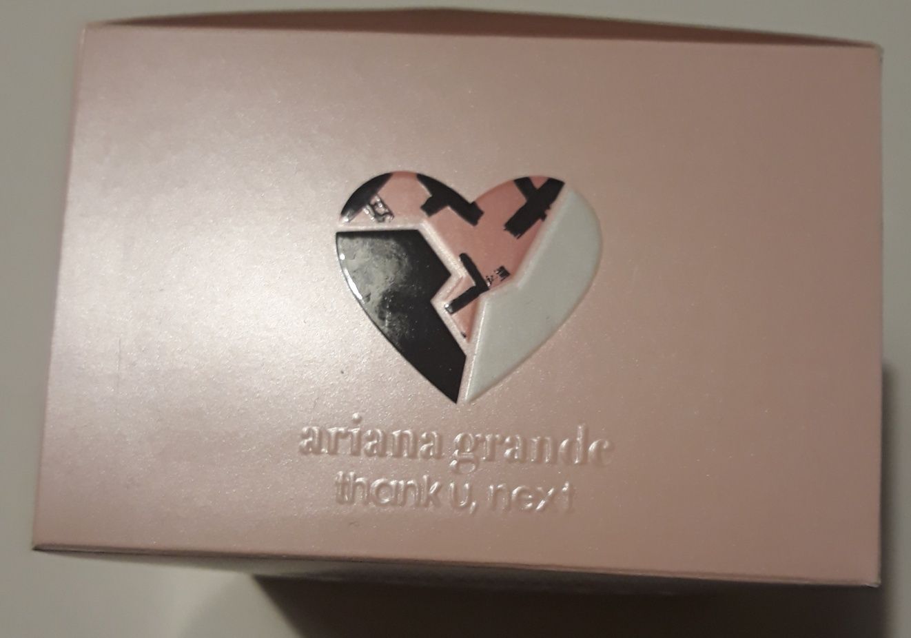 Pudełko po perfumach Thank u nexy Ariana Grande