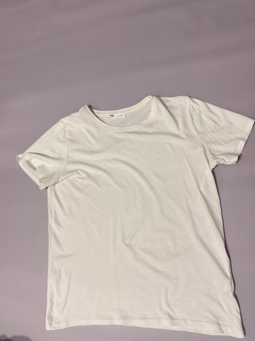 Біла футболка Sinsay