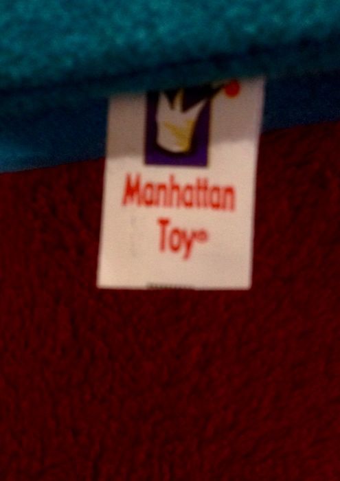 Кукольный театр Manhattan Toy и 2 комплекта кукол