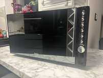 Amica AMGF23E1GB 900W