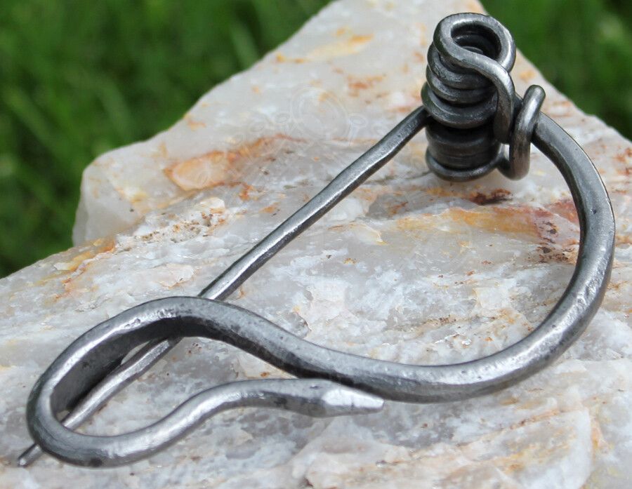 Rzymski Soldieraposs Wire Fibula. Noricum i Panonia