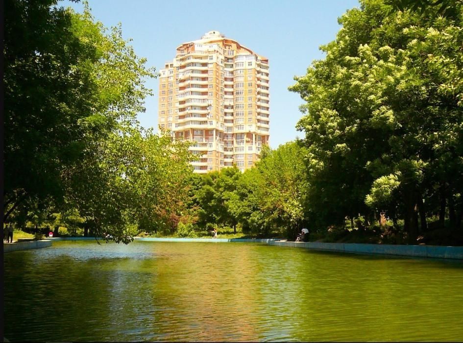 Сдам від 1 місяця 2-х к. у МОРЯ с ГЕНЕРАТОРОМ в АРКАДИИ /Генуезская