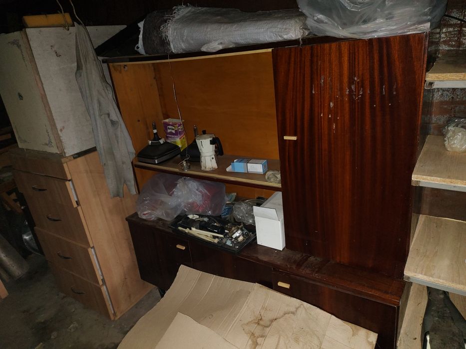 Сервант/шафа, 2шт. Безкоштовно.