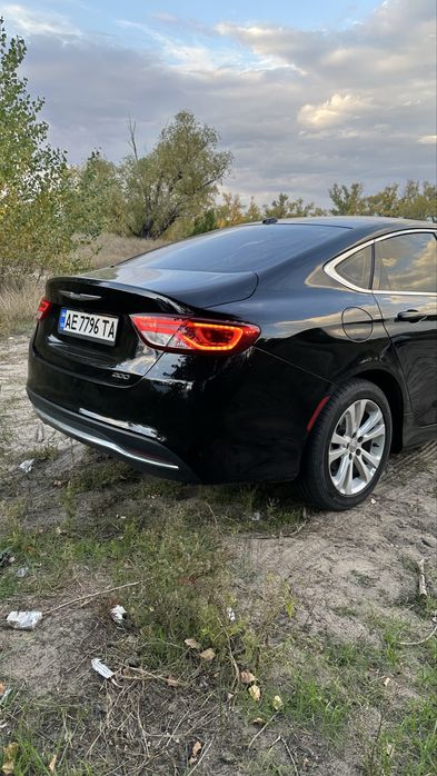Продам Chrysler 200 2016 року 2.5 газ/бензин