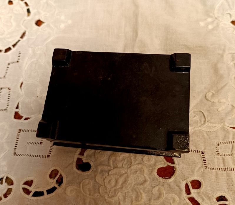 Шкатулка дерев'яна