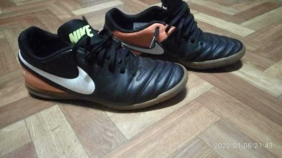 Nike TIEMPO X 40р.