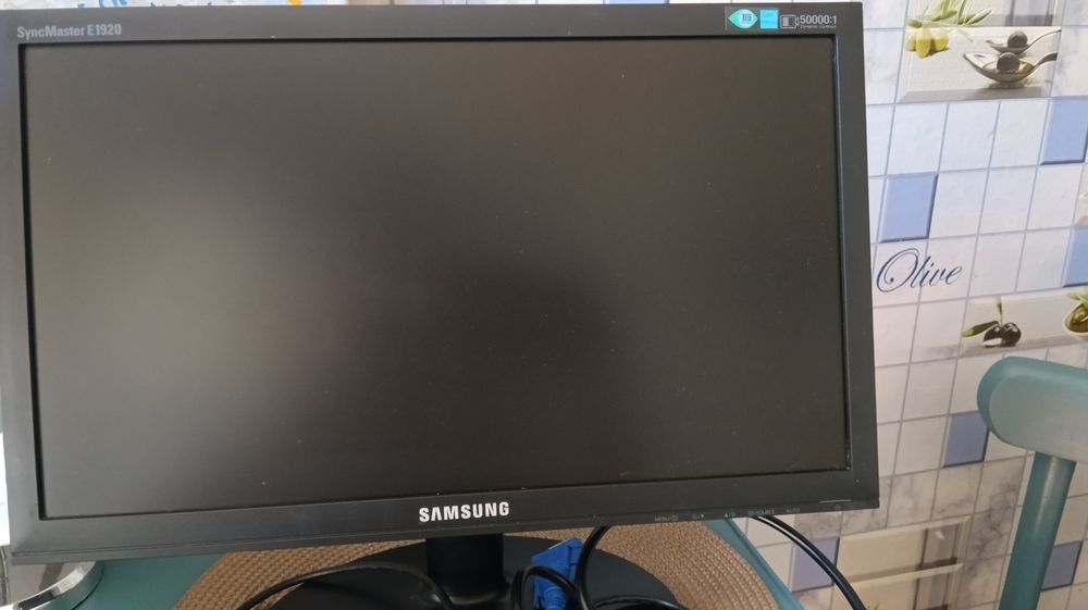 Монітор Samsung.