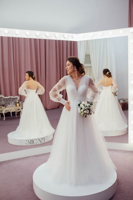 Весільна сукня б/в