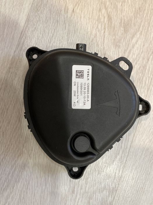 Динамік заднього ходу Тесла ,1299965-00 динамік шумогенератор