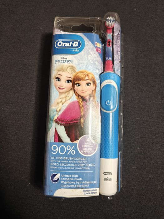 Oral-B  Kids NOWY zestaw szczoteczka elektryczna
