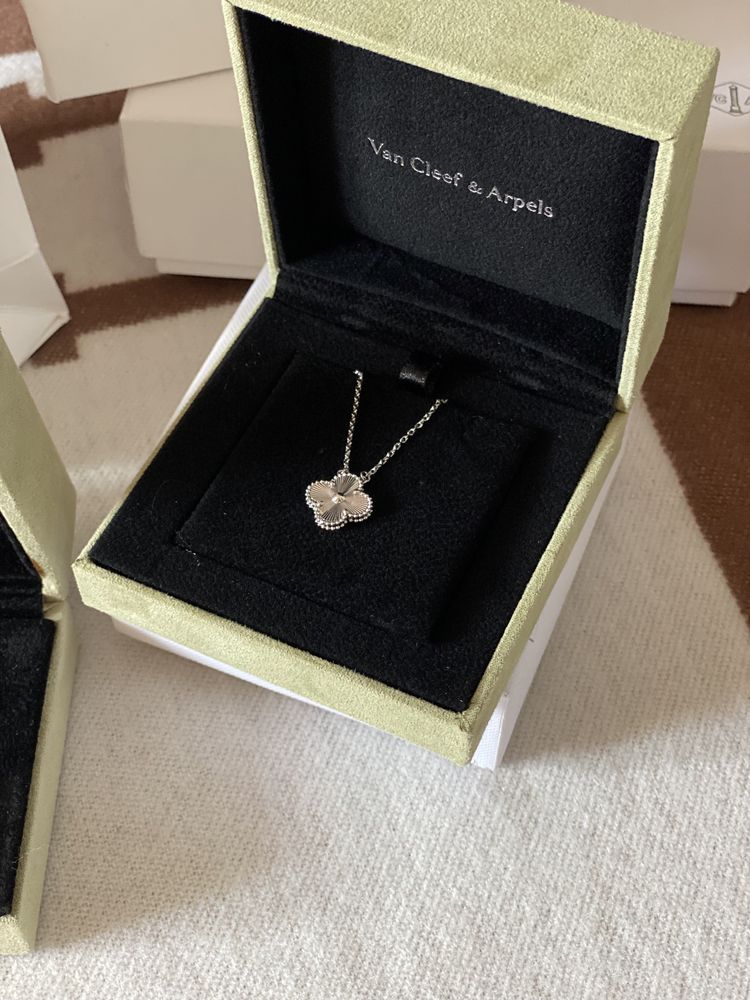 Комплект Van Cleef серебряная жемчужина